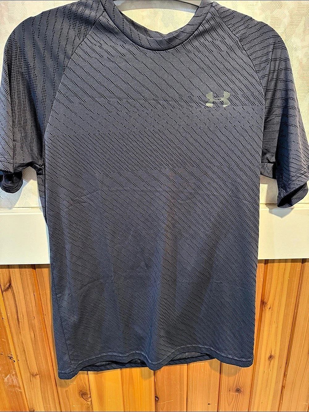 Under Armour HeatGear Loose Short Sleeve Shirt Men's Short Sleeve Athletic Shirt